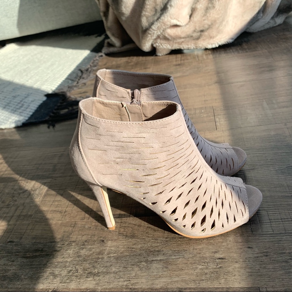Madden girl peep toe heels